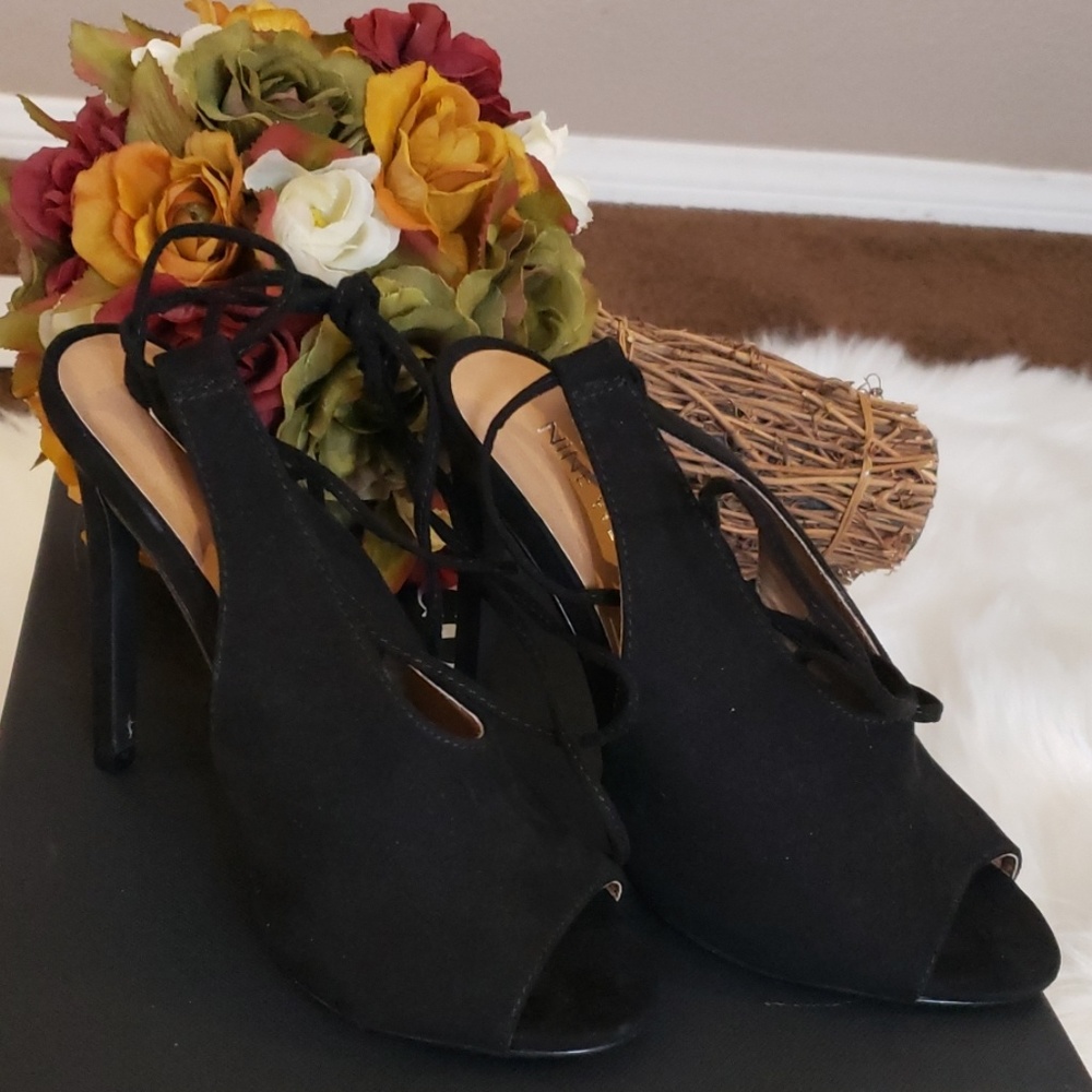 Shoes - Picture 3 of 3